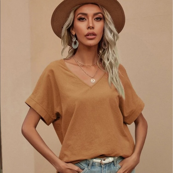 CAMEL 🐪  V-NECK BATWING SLEEVE SOLID BLOUSE - Picture 3 of 9